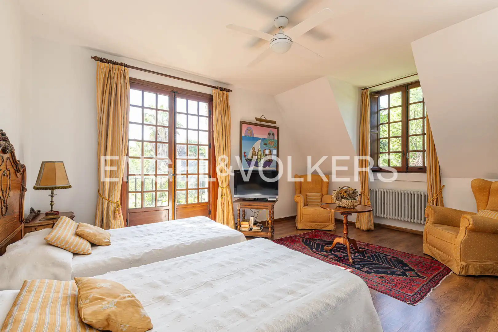 Habitación de Casa o chalet en venta en Pozuelo de Alarcón con Calefacción, Jardín privado y Piscina
