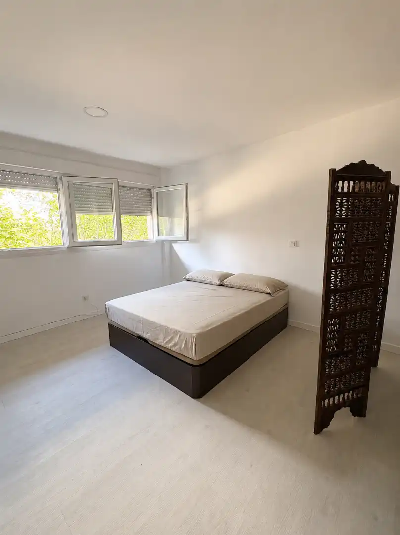 Local comercial de lloguer a Calle Isla de la Toja 14, imagen 5