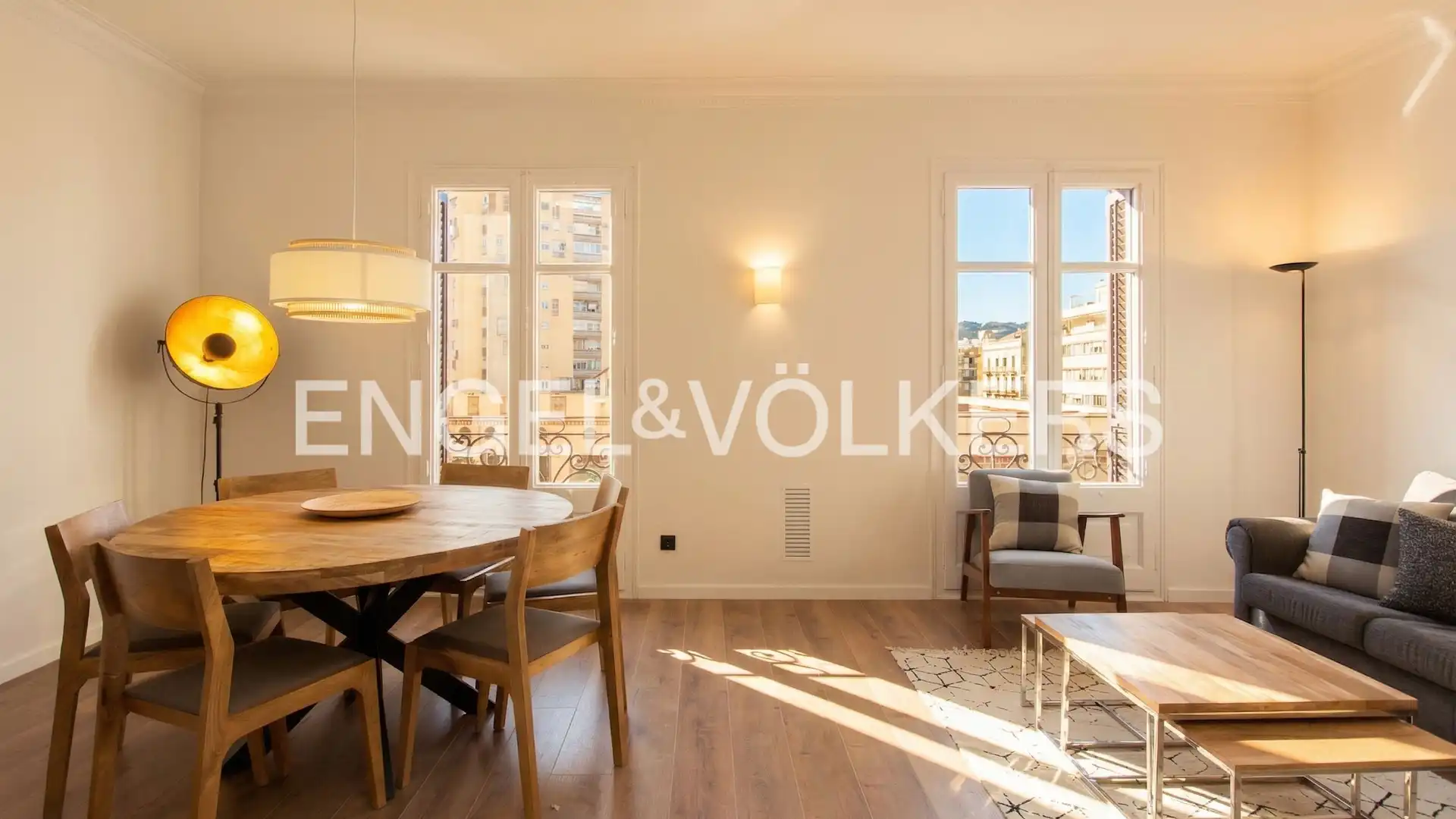 Vista exterior de Piso en venta en  Barcelona Capital con Aire acondicionado, Calefacción y Parquet