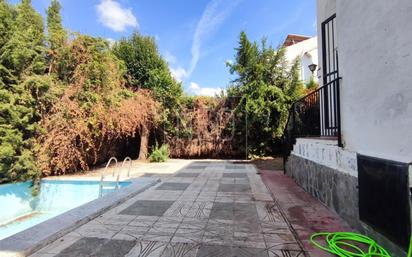 Schwimmbecken von Haus oder Chalet zum verkauf in Ogíjares mit Privatgarten, Parkett und Schwimmbad