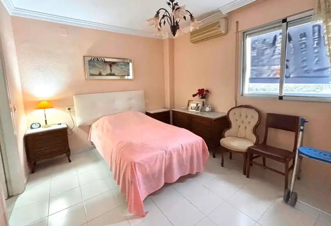 Dormitori de Apartament en venda en Torremolinos amb Terrassa