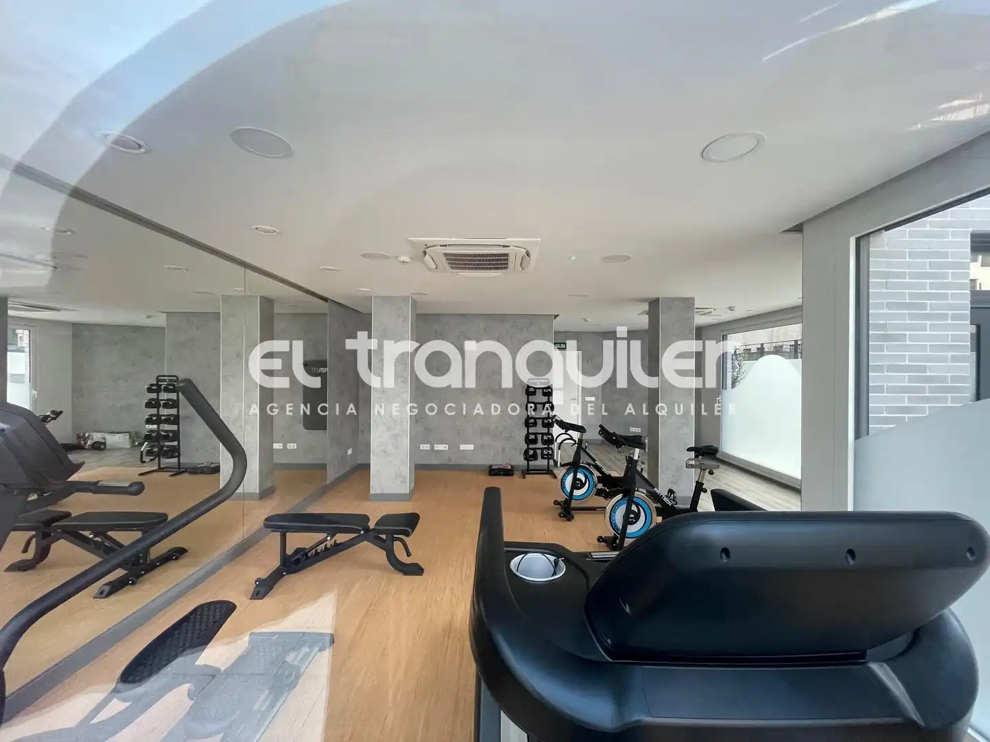 Appartamento con piscina in affitto a Calle Gales, imagen 19