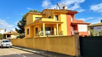 Vista exterior de Casa adosada en venda en L'Escala amb Aire condicionat, Calefacció i Terrassa