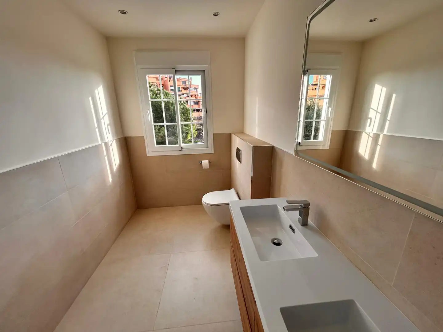 Bathroom of Houses for sale in Marbella  with Air Conditioner, Heating and Private garden