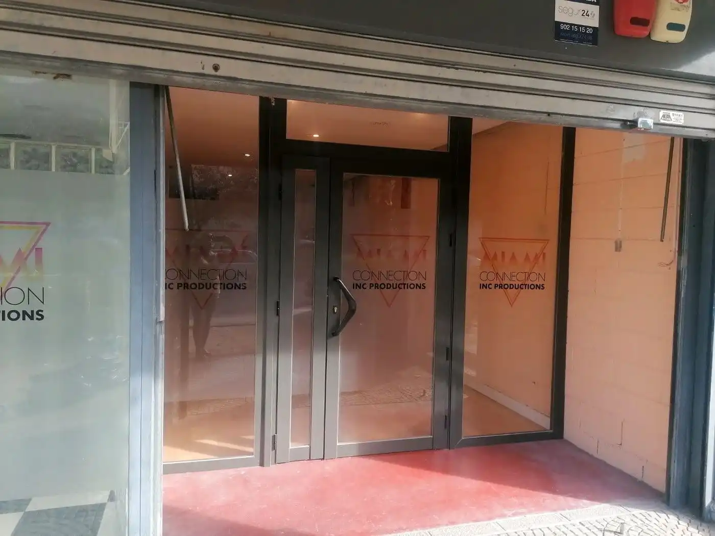 Fabrikhallen zum Verkauf in Badalona mit Heizung