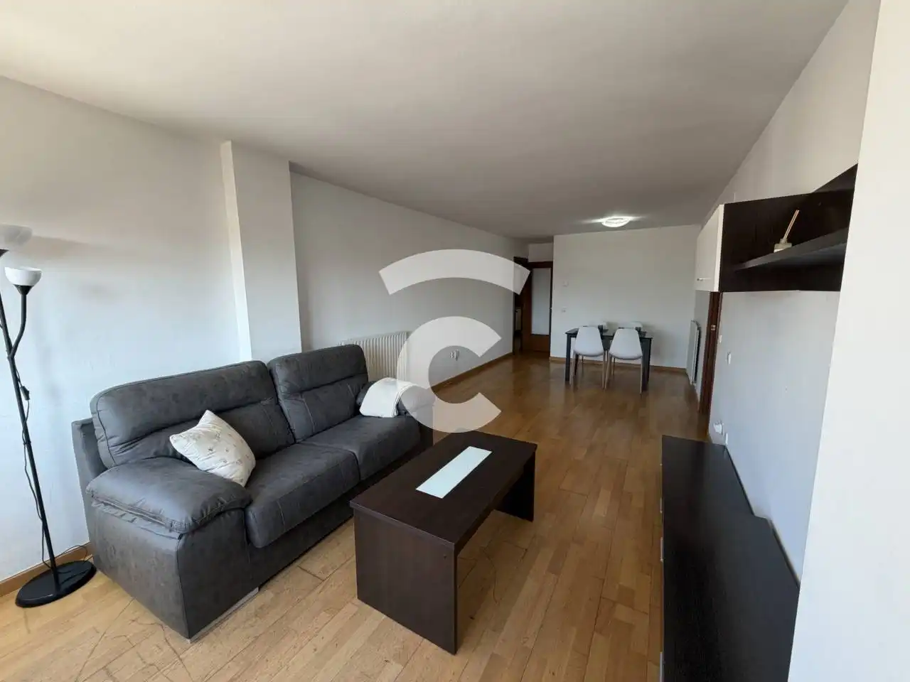 Sala d'estar de Pis en venda en Vic amb Calefacció i Parquet