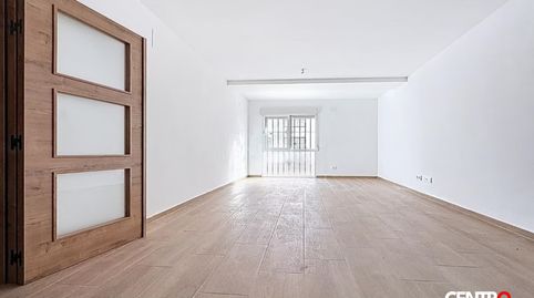 Foto 5 de Piso en venta en San Cayetano, Churriana de la Vega