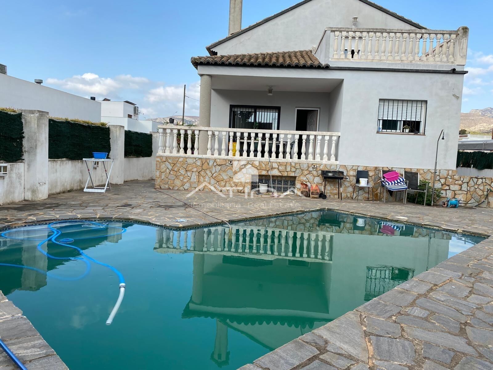 Piscina de Casa o xalet en venda en Gandia amb Aire condicionat, Calefacció i Jardí privat