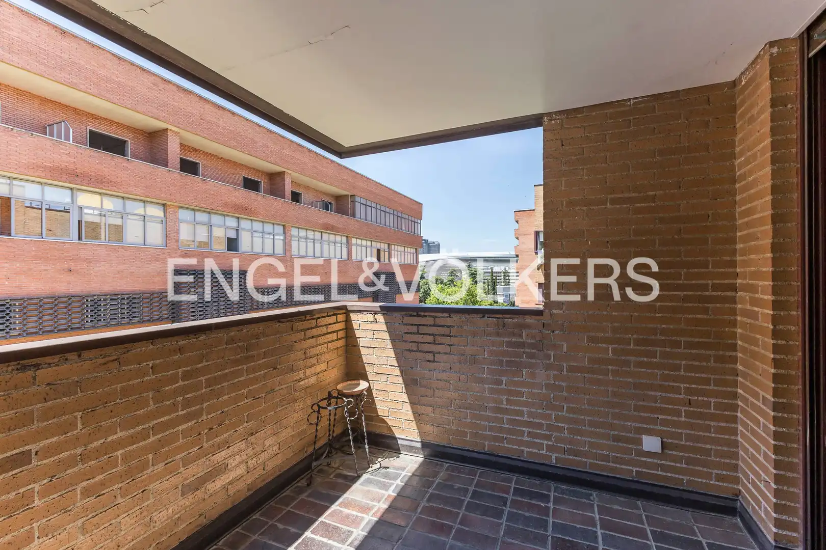 Terrasse von Wohnung zum Verkauf in Madrid mit Heizung, Parkett und Abstellraum