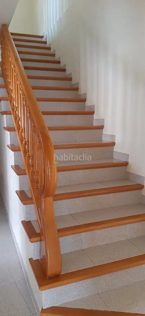 Casa con jardín en venta en Carrer Joaquim Ruyra 6, imagen 5