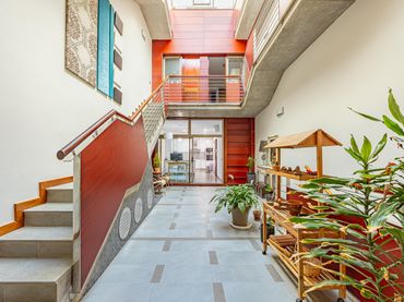 Casa amb balcó en venda a Calle Vergara 51