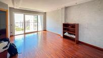 Living room of Flat for sale in L'Hospitalet de Llobregat  with Balcony