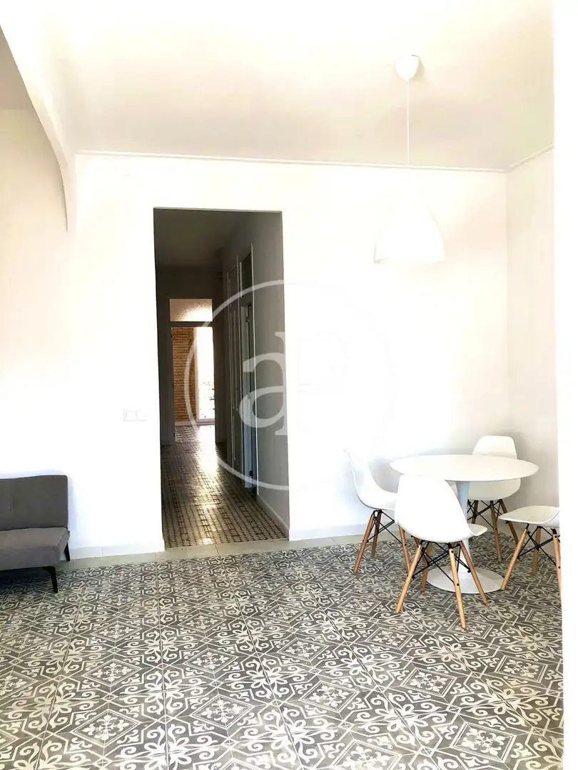 Wohnung zur Miete in Valencia mit Klimaanlage, Heizung und Abstellraum