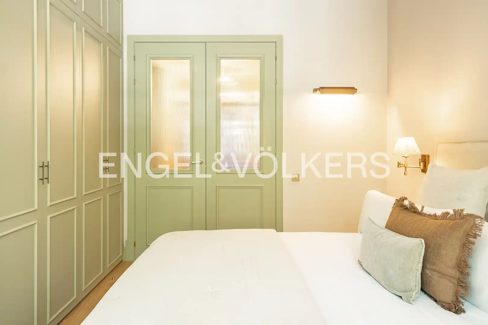 Schlafzimmer von Wohnung zum Verkauf in Barcelona mit Klimaanlage, Heizung und Parkett