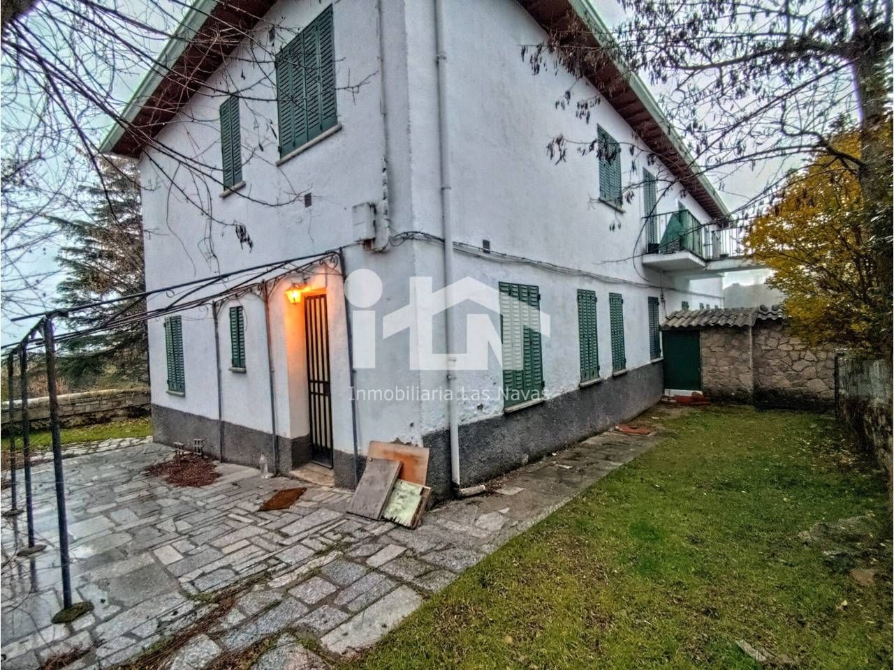 Piso en venta en Calle Ruperto Serrano