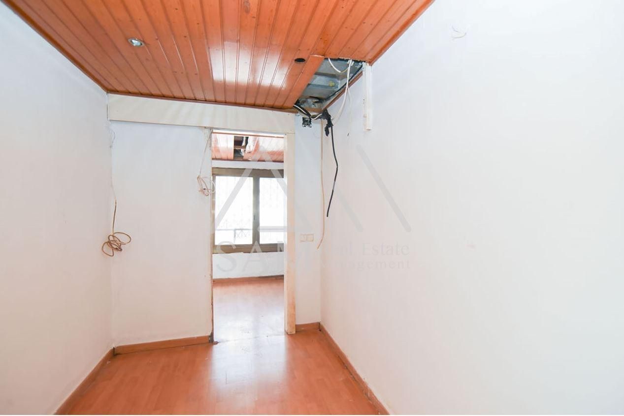 Erdgeschoss zum Verkauf in  Barcelona Capital