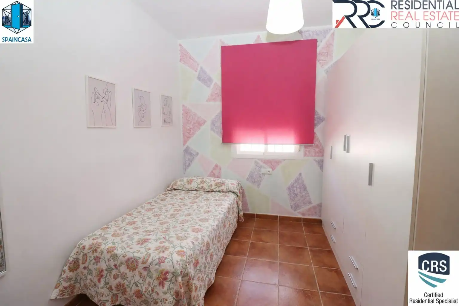 Habitación de Casa adosada en venta en Cartaya con Alarma