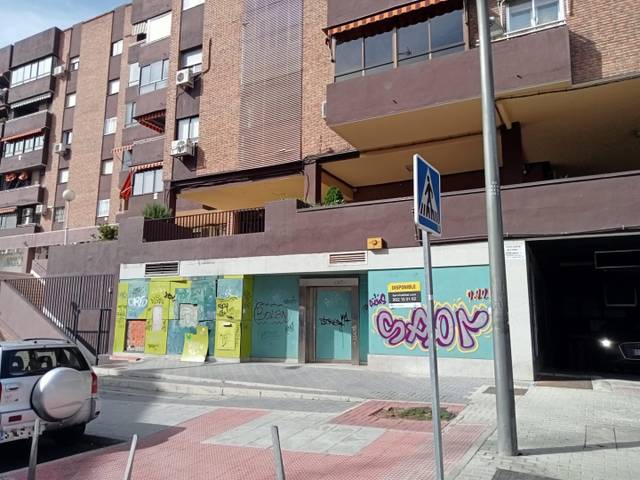 Local comercial en Alquiler en C/ Baleares y C/ Badajoz en Centro