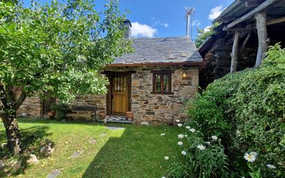 Außenansicht von Country house zum verkauf in Toreno mit Heizung