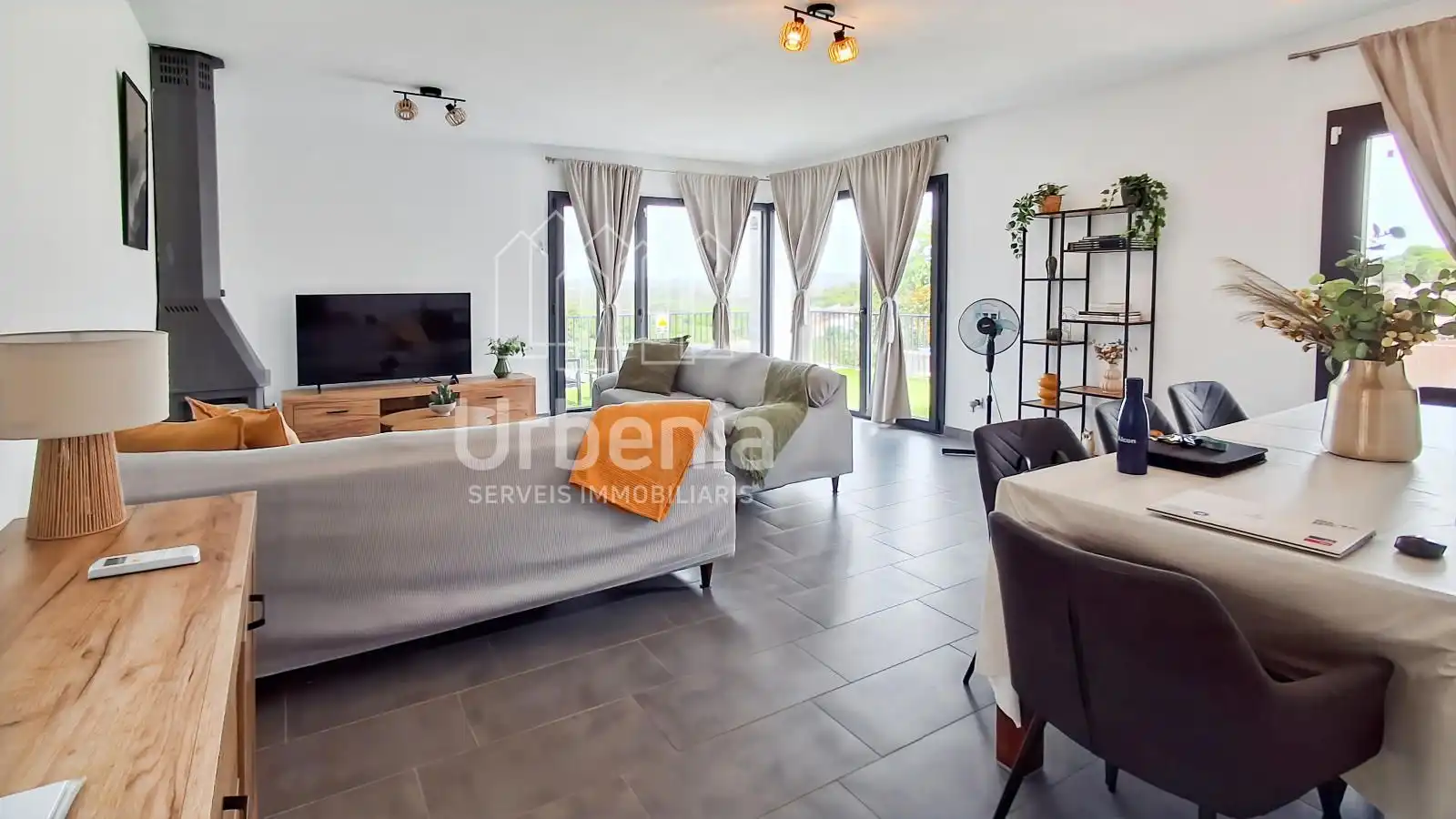 Sala de estar de Casa o chalet en venta en Tordera con Aire acondicionado, Calefacción y Terraza
