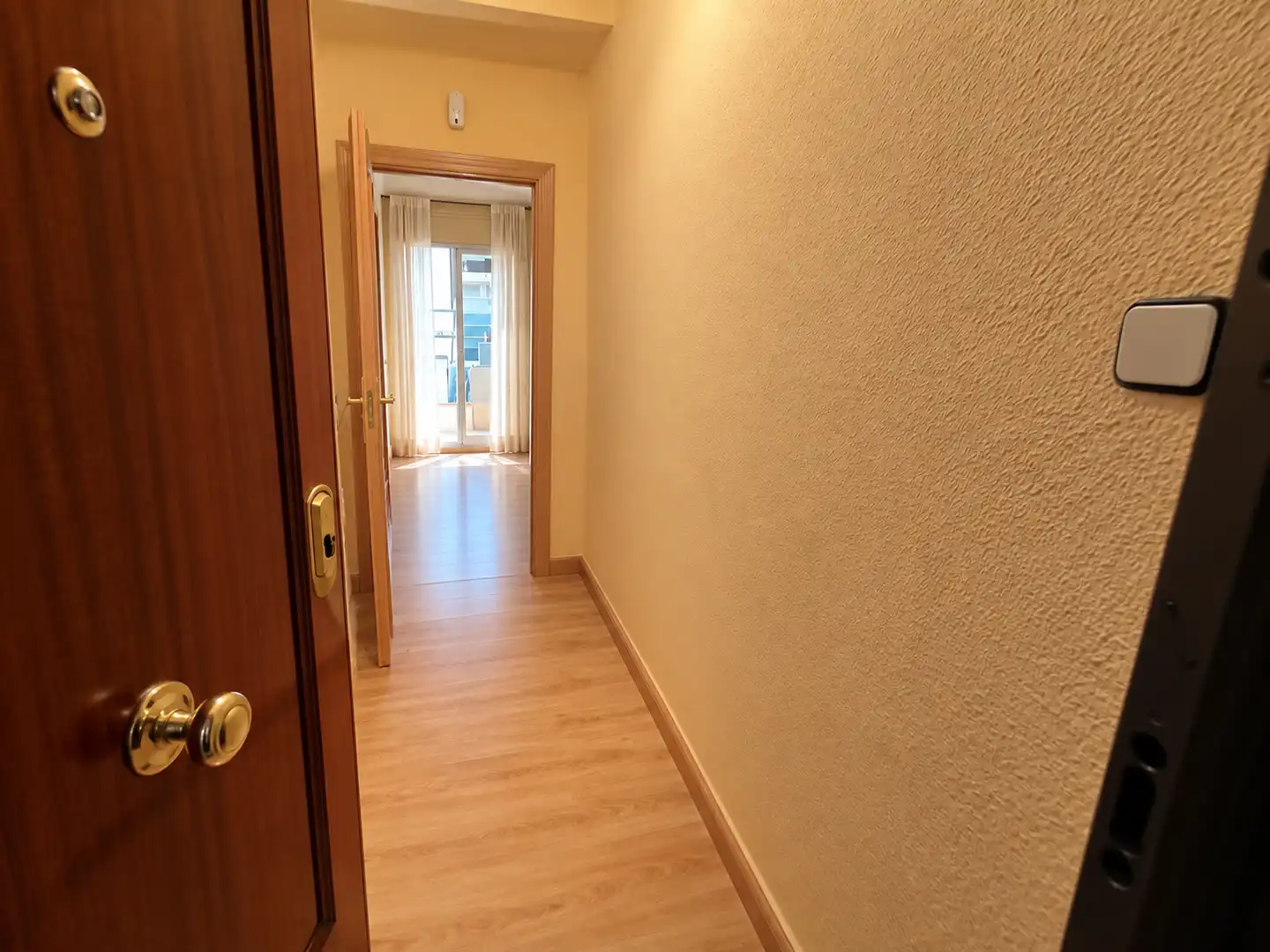 Flat with terrace for sale in Calle de Pedro Laborde, imagen 8