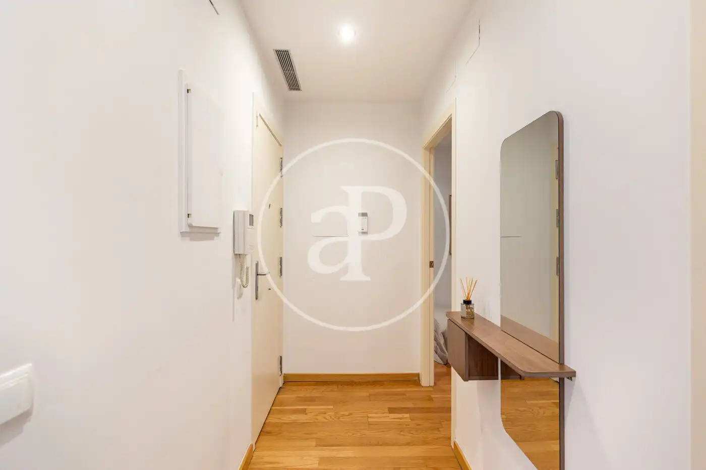 Piso en venta en Barcelona con Aire acondicionado, Calefacción y Balcón