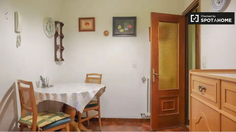 Habitació a Vinateros