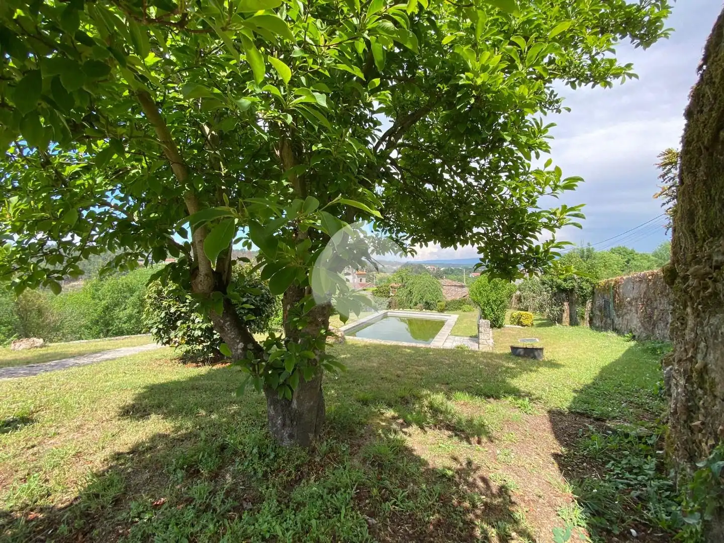 Jardí de Casa o xalet en venda en San Cibrao das Viñas amb Calefacció, Jardí privat i Parquet