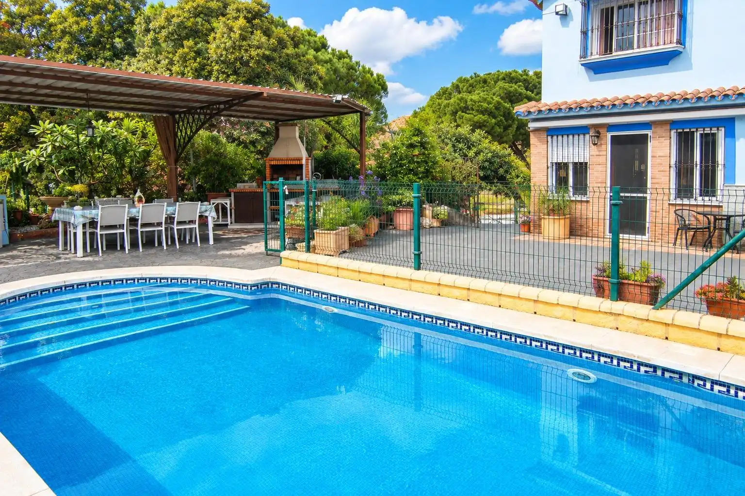 Swimming pool of Houses for sale in Coín, Málaga