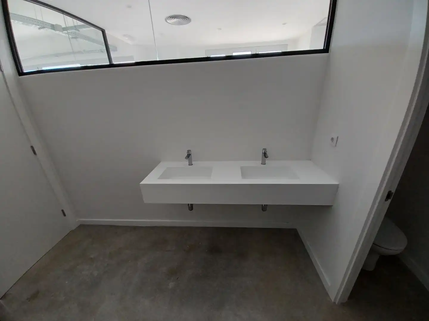 Bany de Oficina de lloguer en Rubí