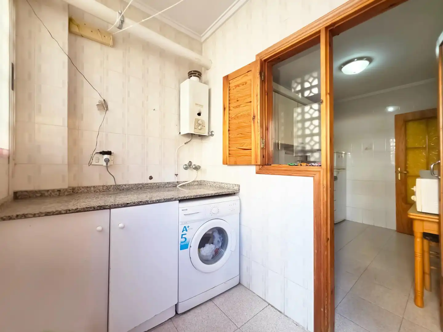 Cuina de Casa o xalet en venda en Santa Pola amb Calefacció, Jardí privat i Terrassa