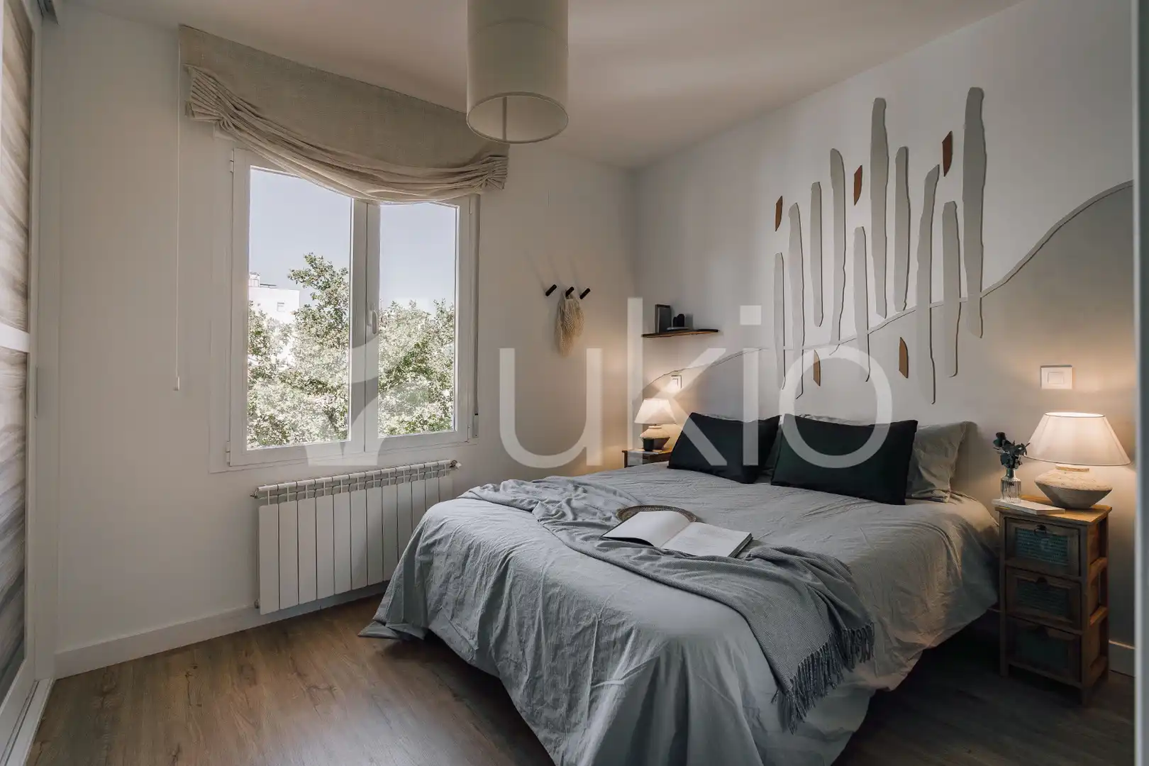 Dormitori de Apartament de lloguer en Madrid amb Aire condicionat, Calefacció i Moblat