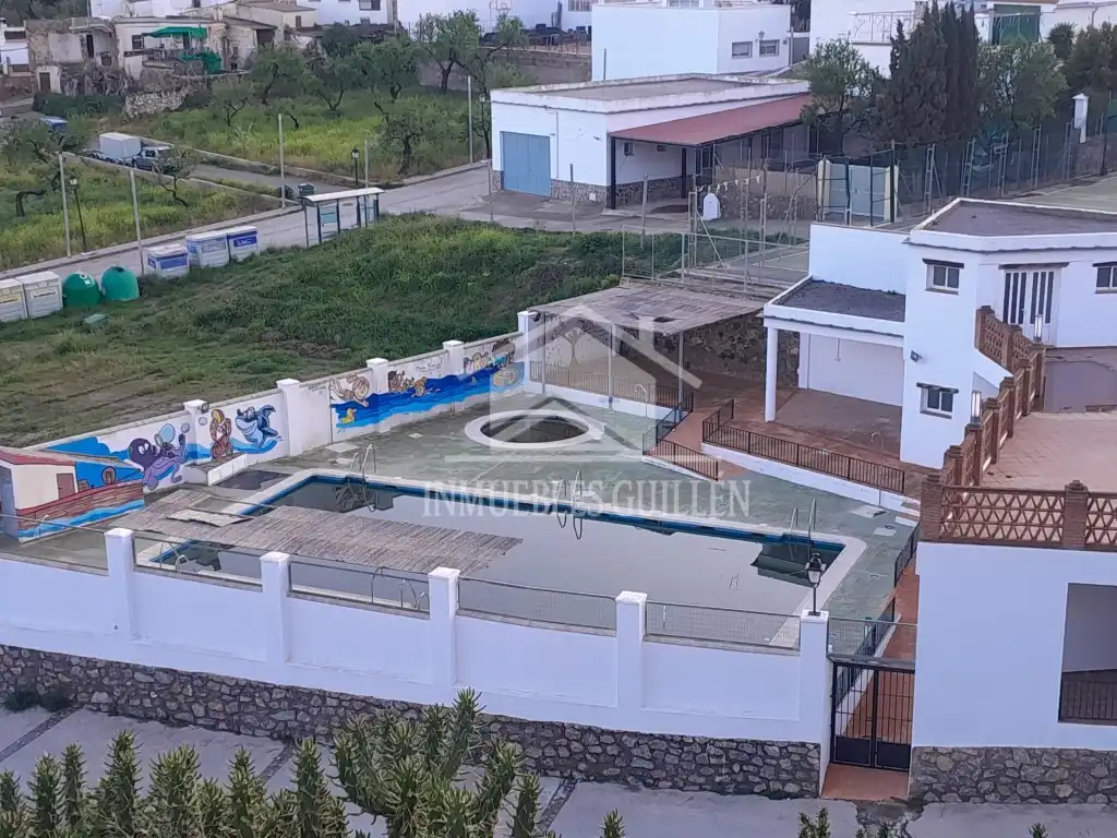 Piscina de Casa o chalet en venta en Turón con Terraza, Trastero y Amueblado
