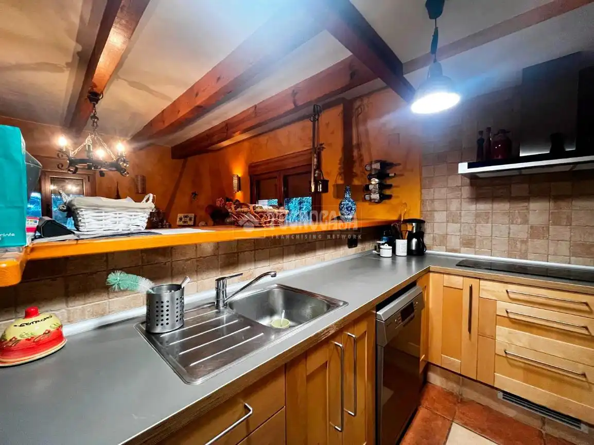 Cocina de Casa adosada en venta en Sobradiel con Calefacción y Jardín privado