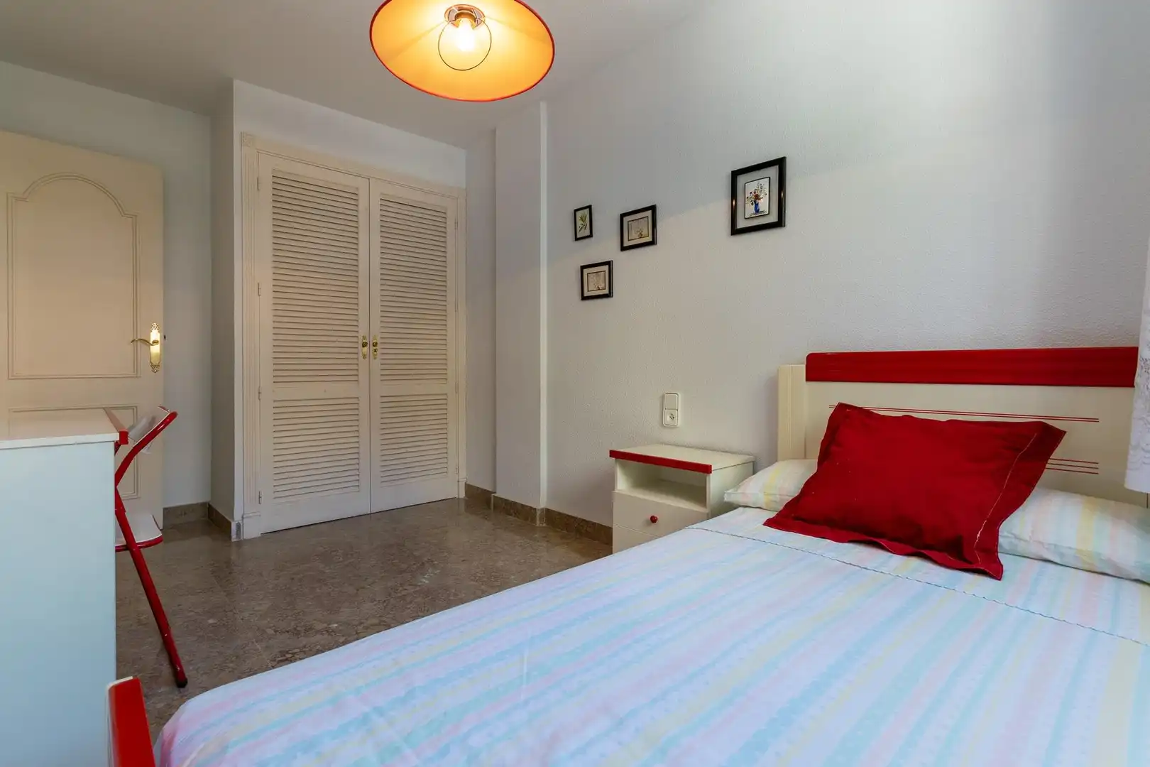 Habitación de Casa adosada en venta en Santa Pola con Jardín privado y Terraza