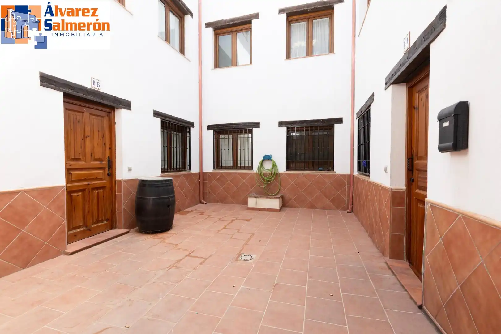 Garden of Flat for sale in Granada  with Air Conditioner