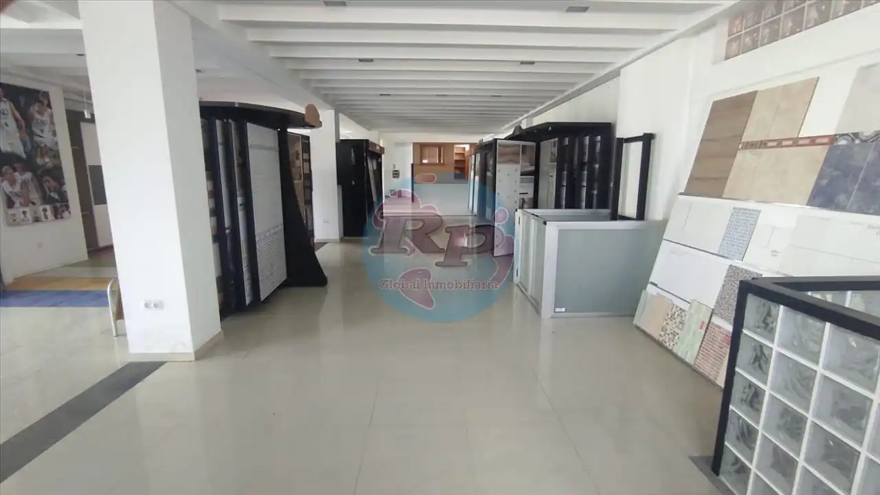 Local comercial en venda a Sahagún, imagen 5
