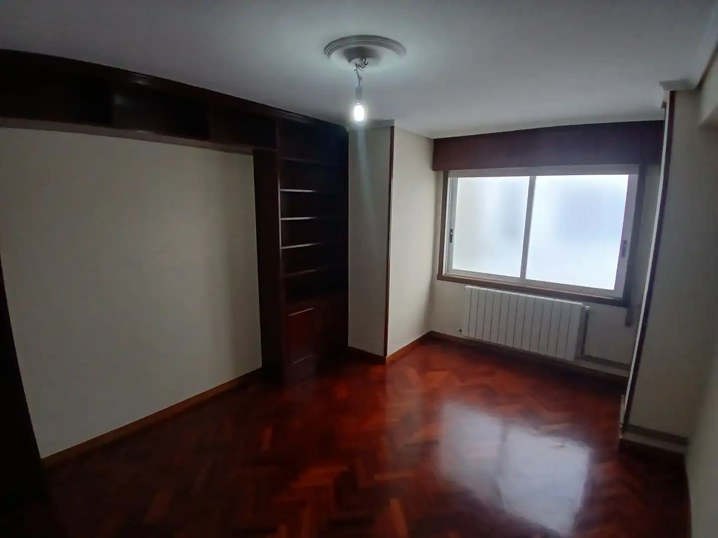 Habitación de Piso en venta en Ferrol con Calefacción y Trastero