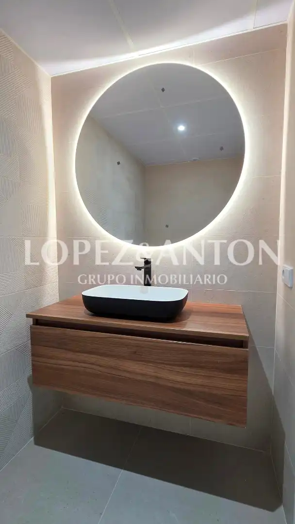 Baño de Casa adosada en venta en Benaguasil con Aire acondicionado, Calefacción y Terraza