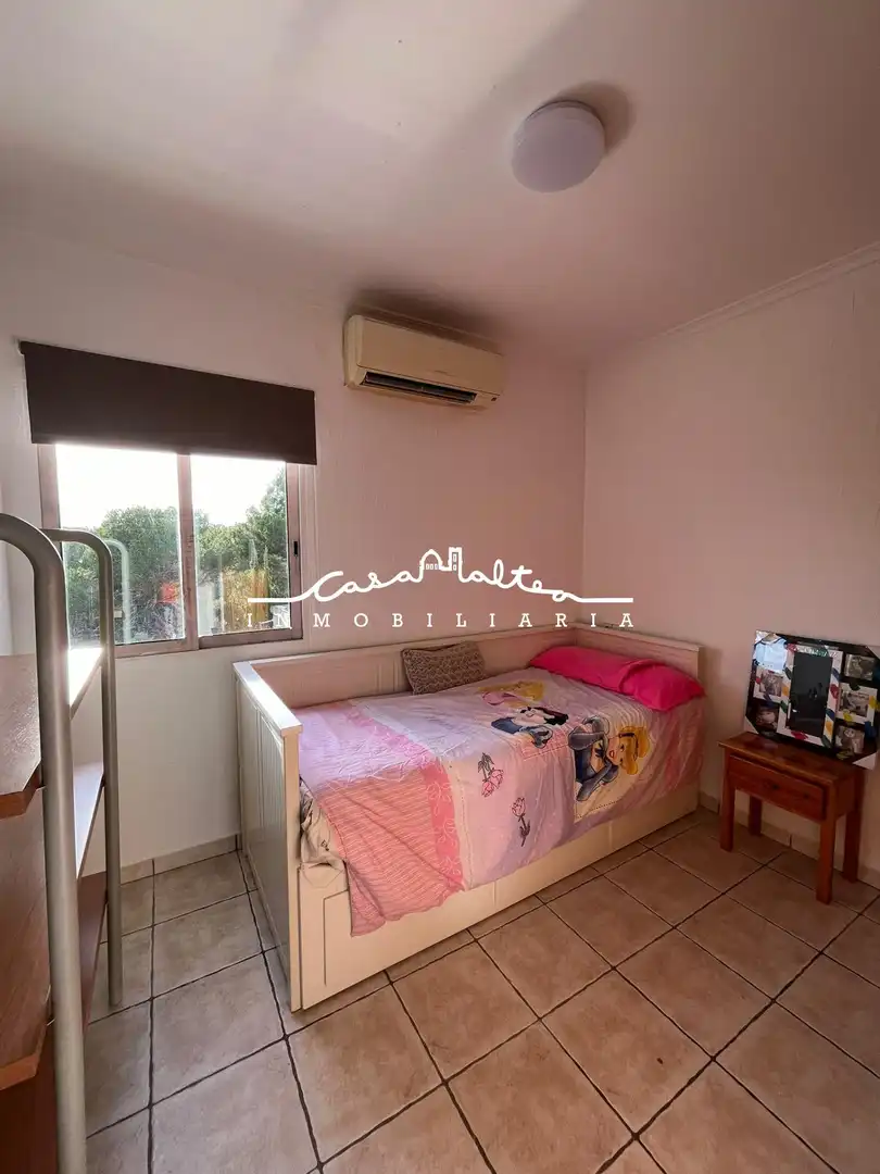 Habitación de Casa o chalet en venta en La Nucia con Aire acondicionado, Jardín privado y Terraza
