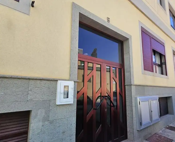 Vista exterior de Pis en venda en Santa Lucía de Tirajana