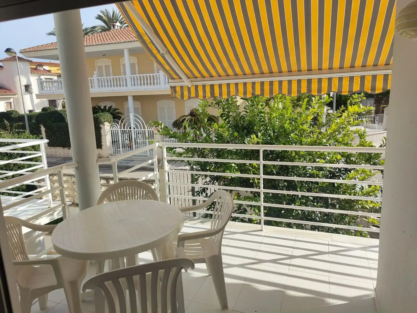 Terraza de Casa adosada de alquiler en Oliva con Aire acondicionado, Calefacción y Terraza