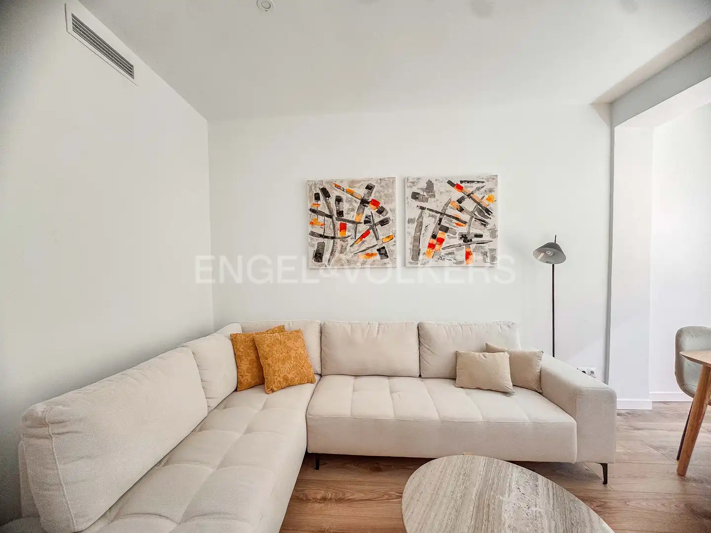 Sala d'estar de Pis de lloguer en Barcelona amb Aire condicionat, Calefacció i Parquet