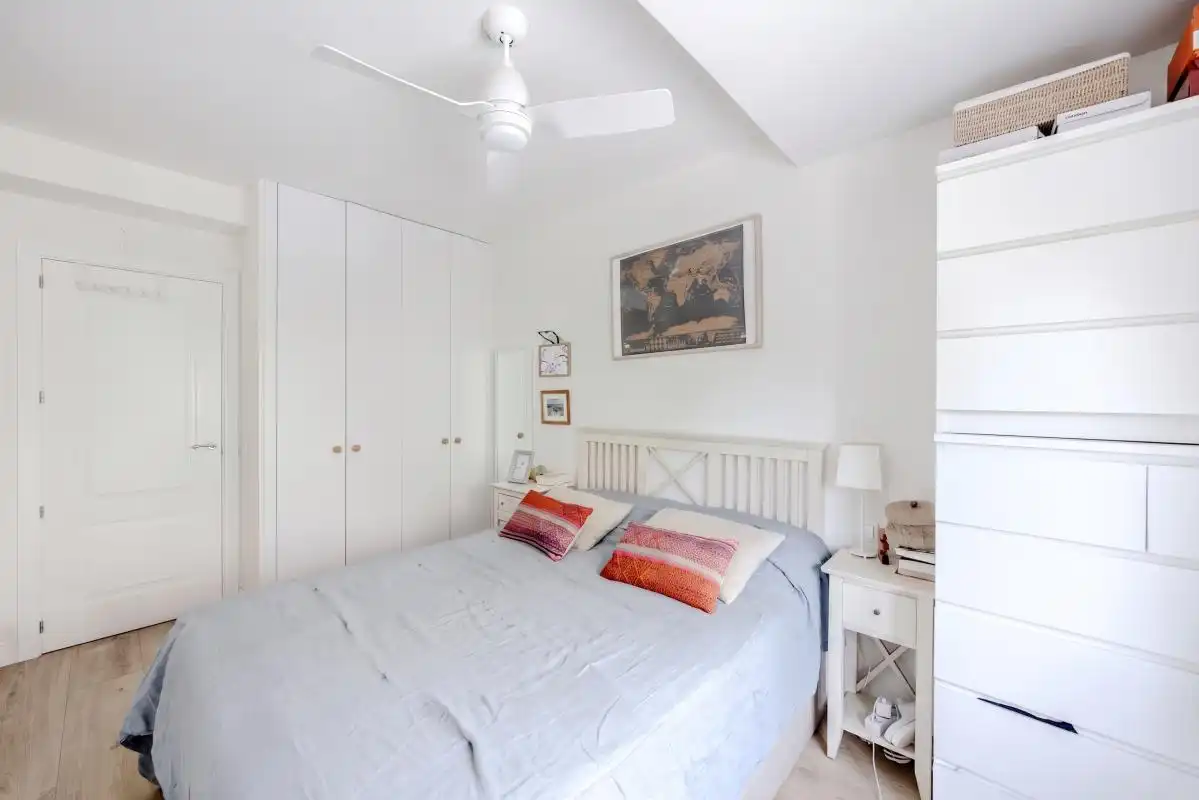 Schlafzimmer von Wohnung zum Verkauf in Madrid mit Klimaanlage, Heizung und Privatgarten
