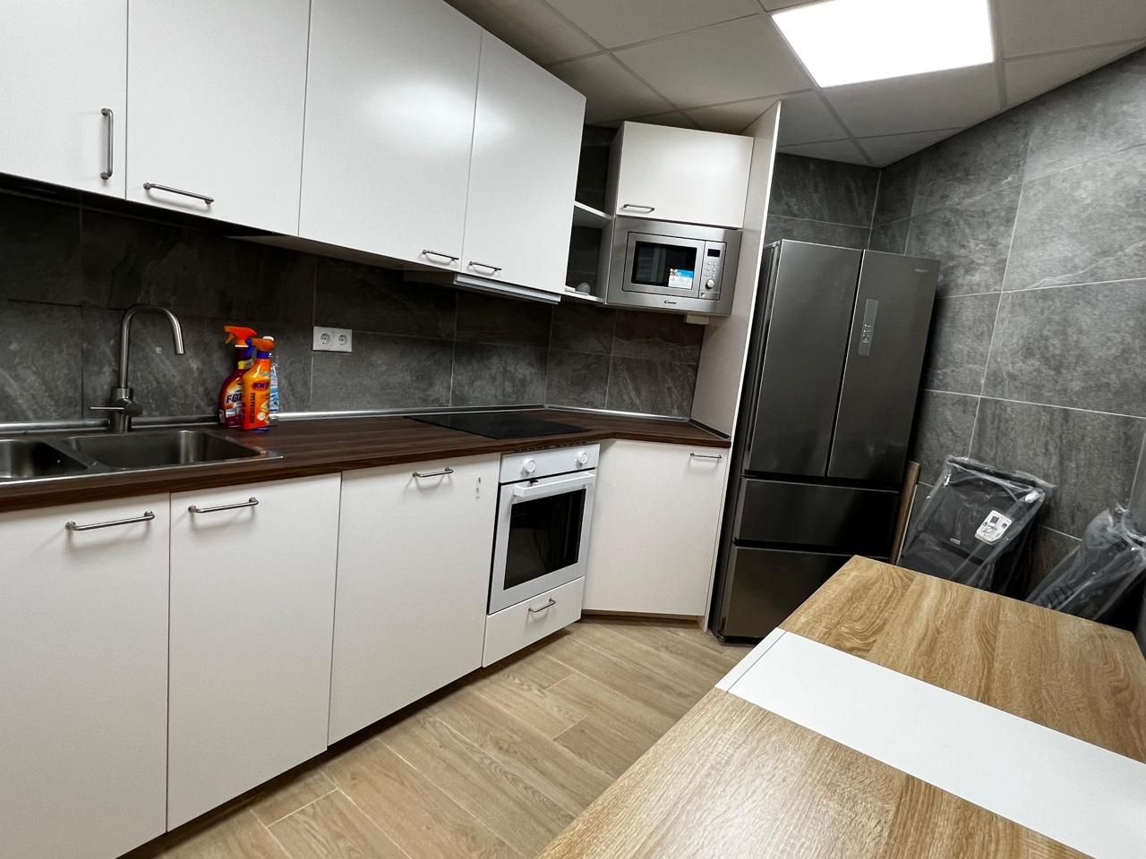 Kitchen of Planta baja to rent in  Valencia Capital  with Parquet flooring and Furnished