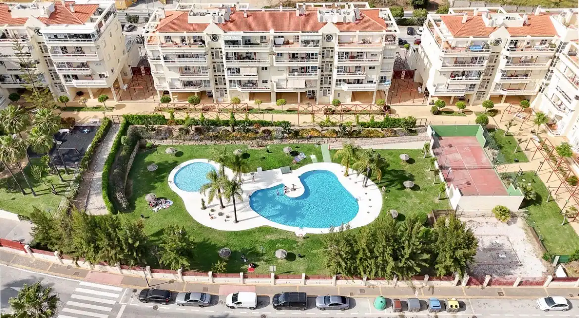 Piso con piscina en venta en La Cala Mijas