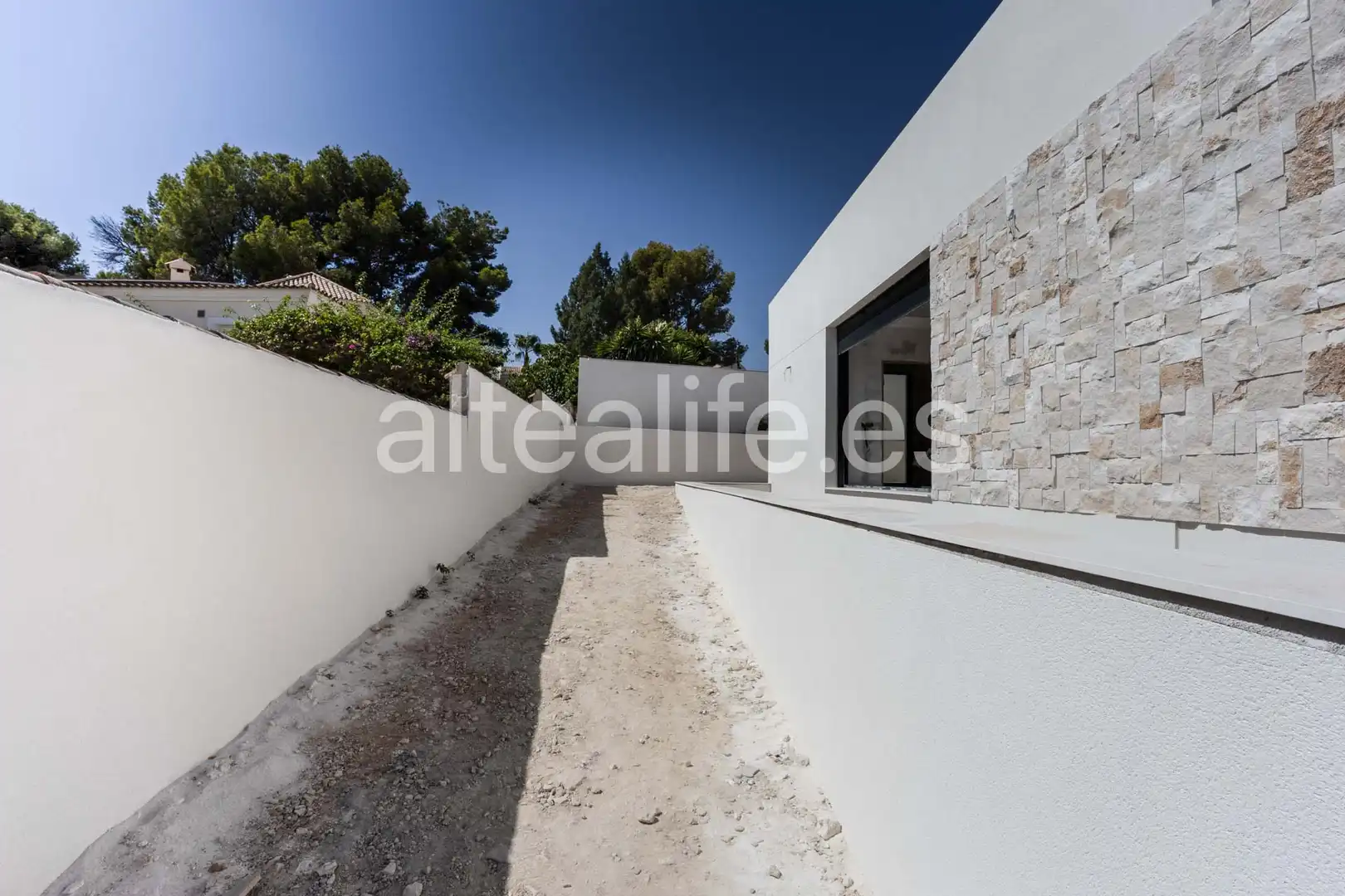 Vista exterior de Casa o chalet en venta en La Nucia con Aire acondicionado, Calefacción y Jardín privado