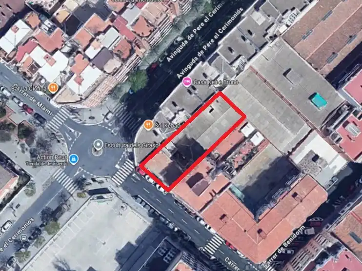 Wohnbaugrundstück zum Verkauf in Carrer de Miami 14