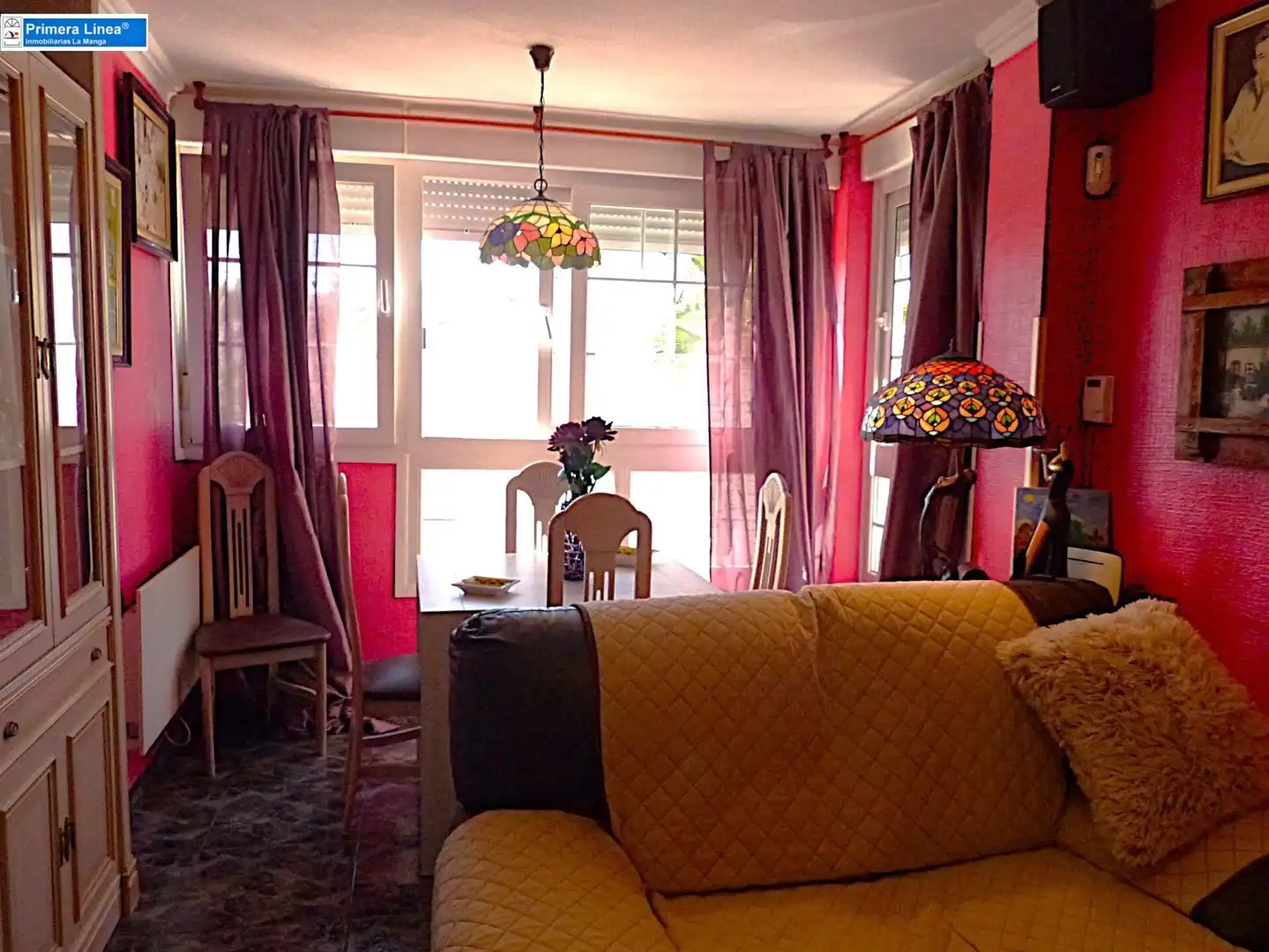 Sala de estar de Ático en venta en Cartagena con Calefacción, Terraza y Piscina comunitaria