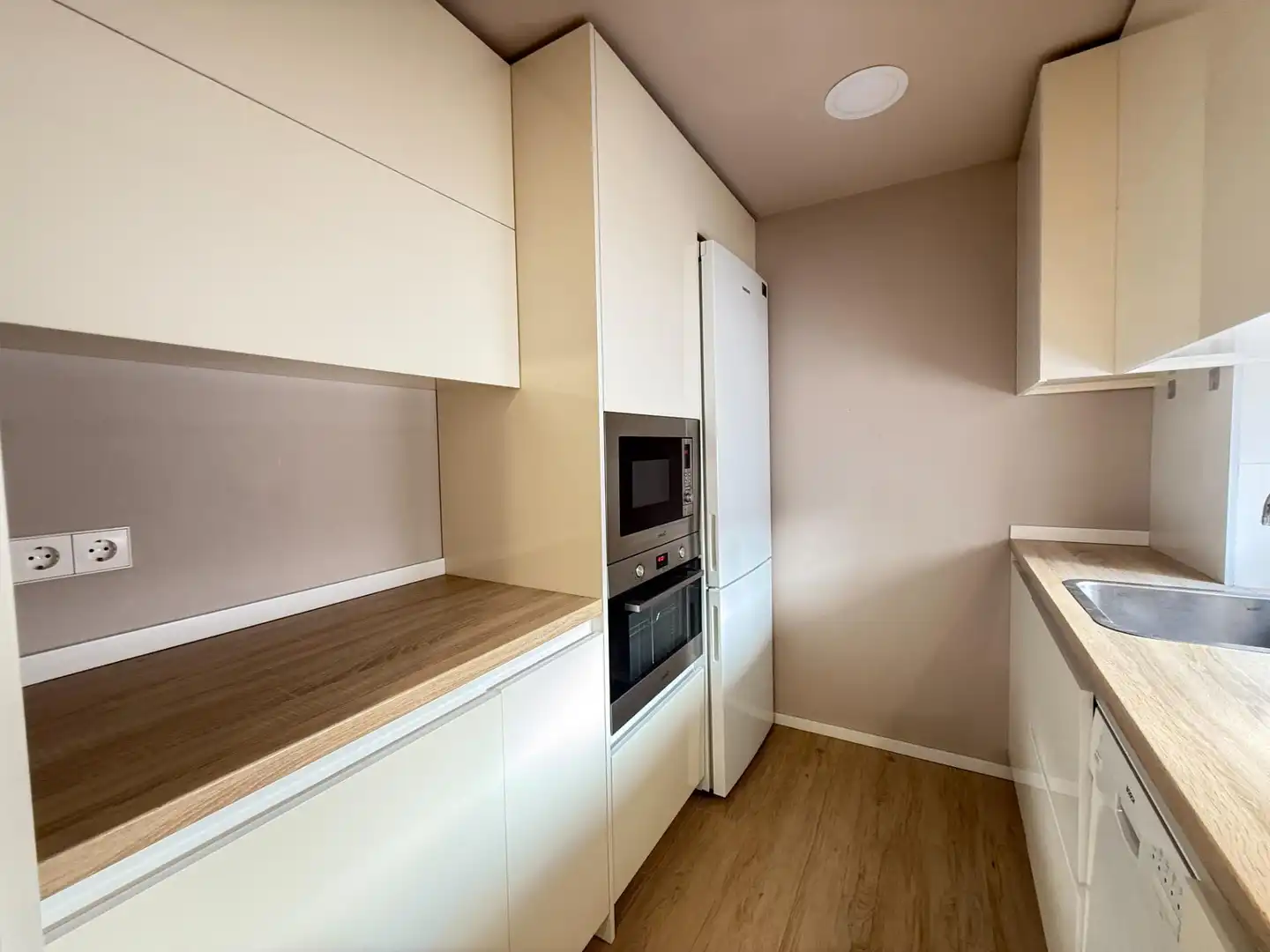 Cuina de Apartament de lloguer en Murcia amb Aire condicionat i Calefacció